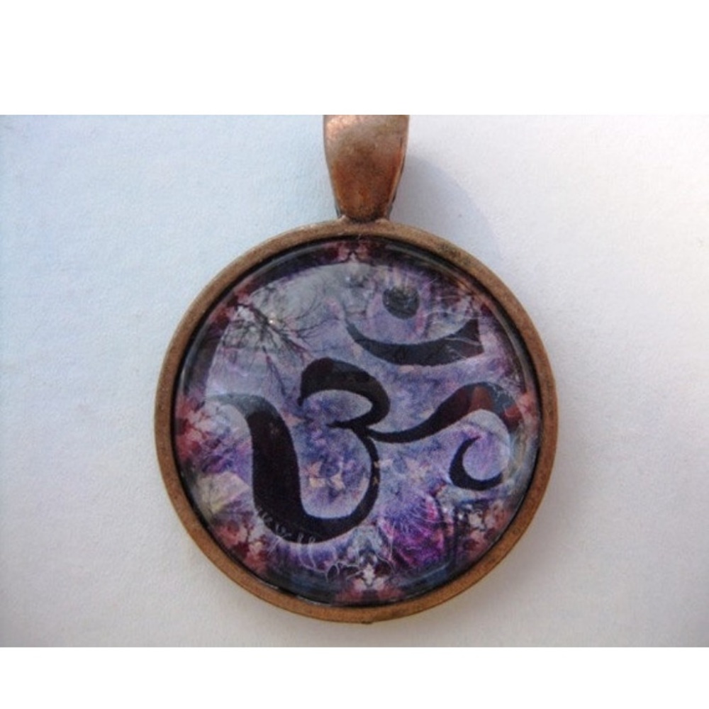 Yoga Necklace:  Om on Mandala Necklace (019)